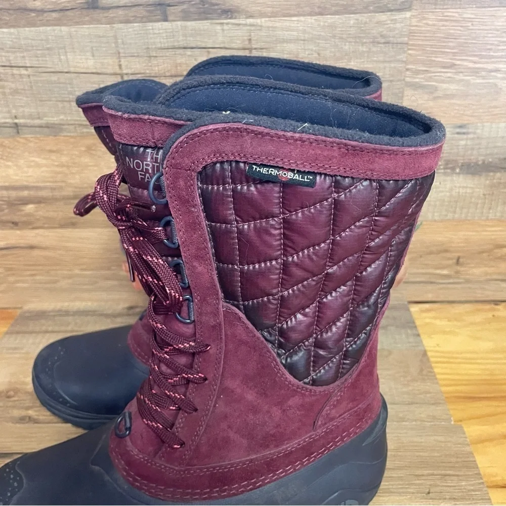 The North Face Thermoball winter snow boots women’s 6.5 garnet red